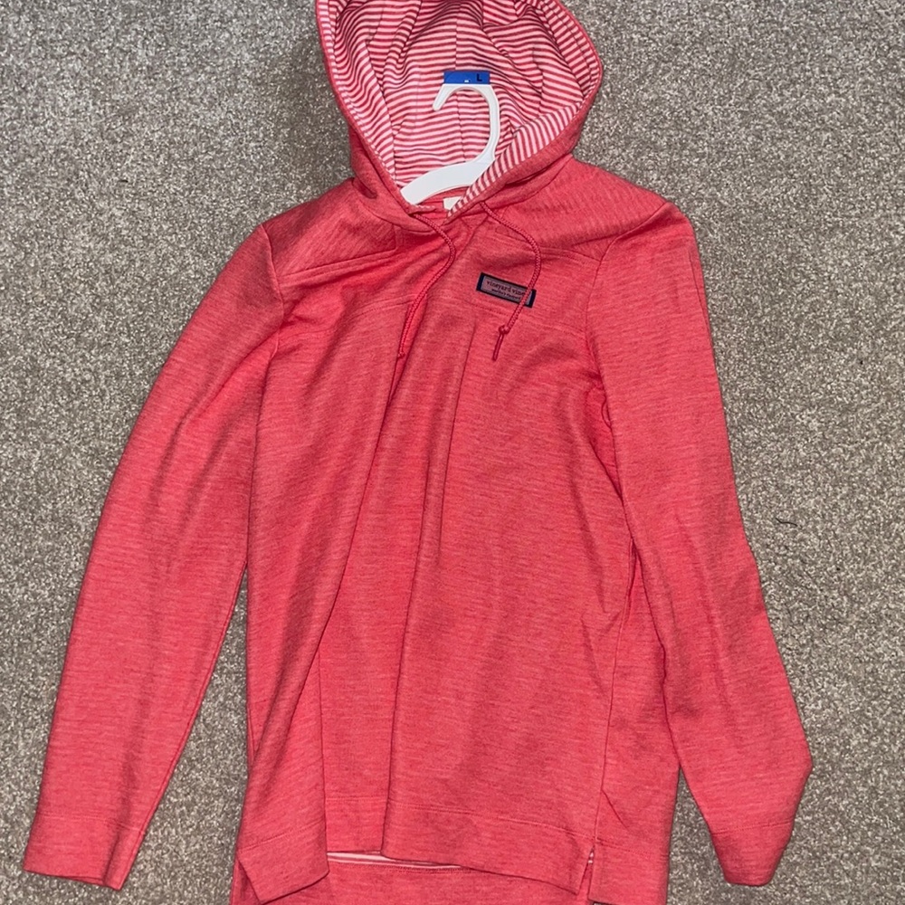 Vineyard vines hoodie
